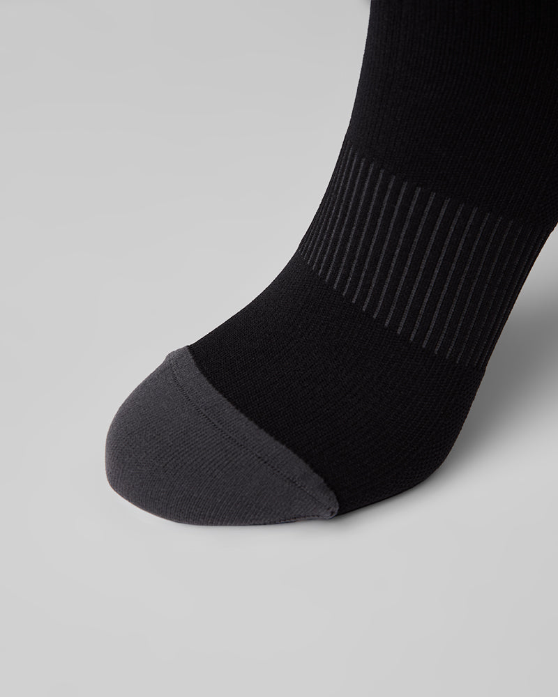 2-PACK COMPRESSION SOCKS